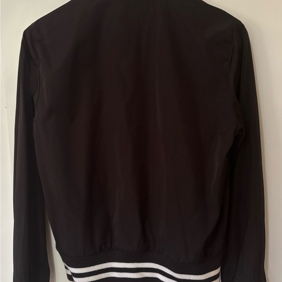 TNA| Aritzia| Black & White Striped Hem Varsity Bomber Jacket Sz M - Picture 4 of 9